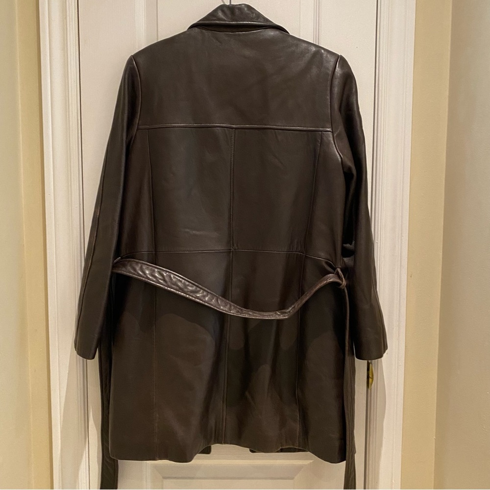 Danier Women's Brown Leather Coat Genuine Leather - Picture 8 of 11